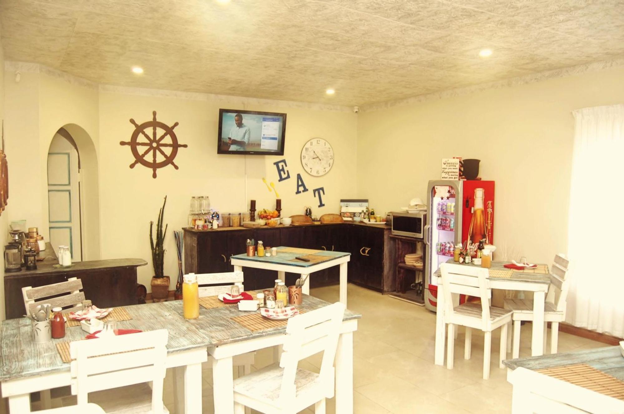 La Casetta Bed & Breakfast Swakopmund Exterior photo